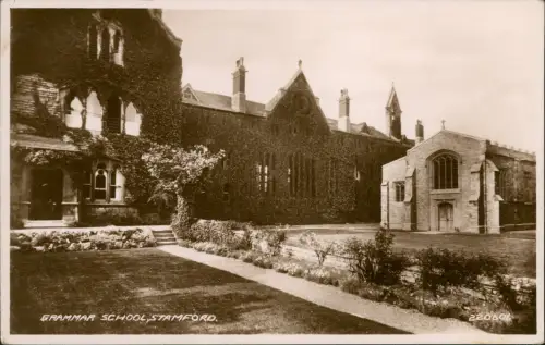 Postcard Stamford (Lincolnshire) GRAMMAR SCHOOL, STAMFORD 1940