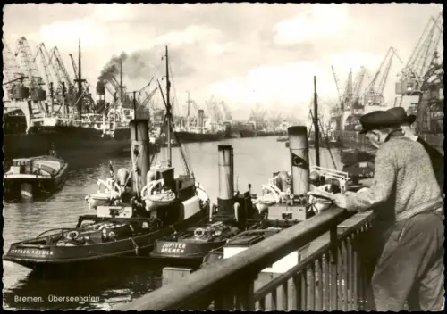 Ansichtskarte Bremen Arbeiter und Schleppdampfer im Hafen 1960