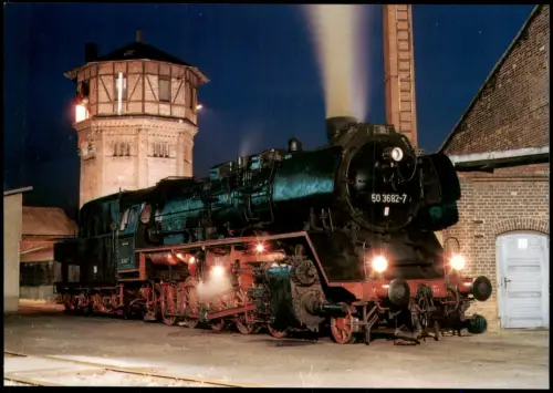Ansichtskarte Salzwedel Dampflokomotive 50 3682-7 vor Wasserturm 1999