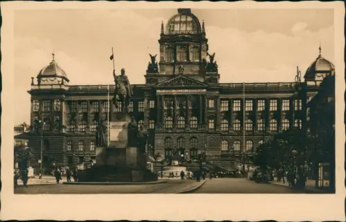 Postcard Prag Praha Národni muzeum Nationalmuseum Fotokarte 1930