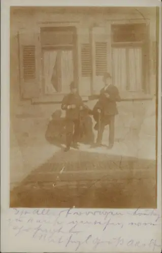 Ansichtskarte   Soziales Leben Männer Anzug Melone 1909  gel Stempel Reutlingen