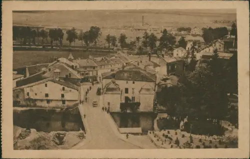 CPA .Frankreich Frankreich Straßenszene 1918  gel. Feldpoststempel 1. WK