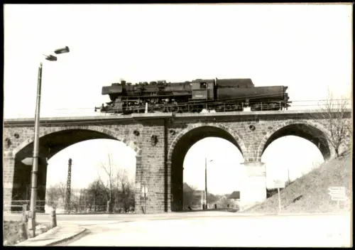 Ansichtskarte  Dampflokomotive fährt über Viadukt Eisenbahn 1981