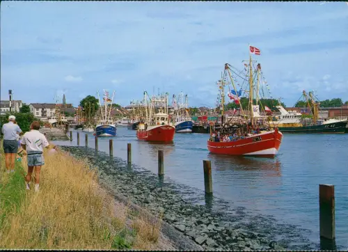 Ansichtskarte Büsum Hafen Nordseeheilbad Kutterregatten 1980