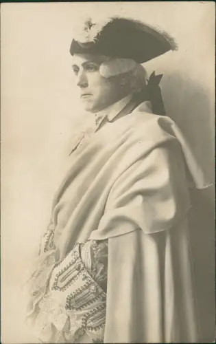 Menschen Soziales Leben Mann Adelskleidung Atelierfoto München 1916