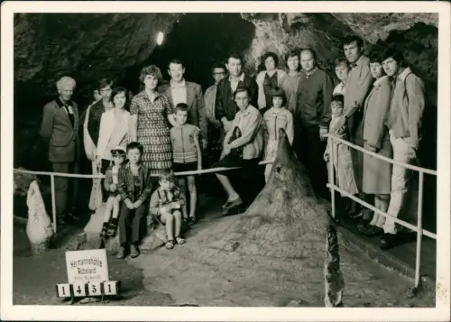 Ansichtskarte Rübeland Hermannshöhle Gruppenbild 1971
