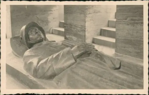 Ansichtskarte München Feldherrnhalle Soldat 1930