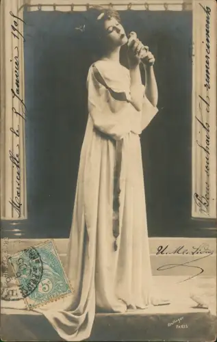 Ansichtskarte  Schöne Frau im weißen mit Taube - Fotokunst 1908
