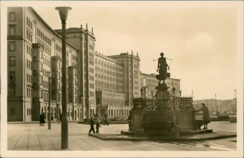 Ansichtskarte Leipzig Roßplatz Wohnungsbauten - Fotokarte 1956