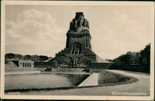 Ansichtskarte Leipzig Völkerschlachtdenkmal - Totale 1955