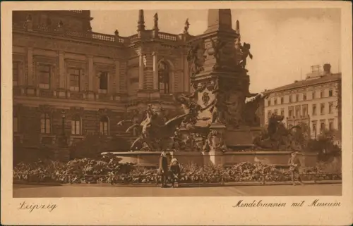 Ansichtskarte Leipzig Mendebrunnen mit Museum 1920