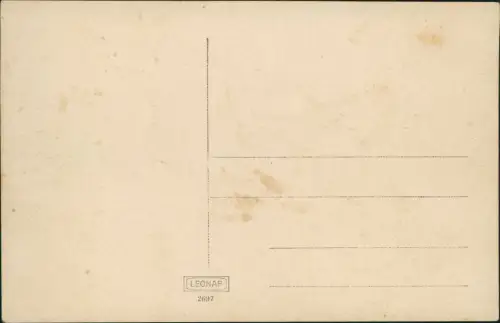 Ansichtskarte  Gruppe vor Bus Sonderfahrt Backsteinhäuser 1917