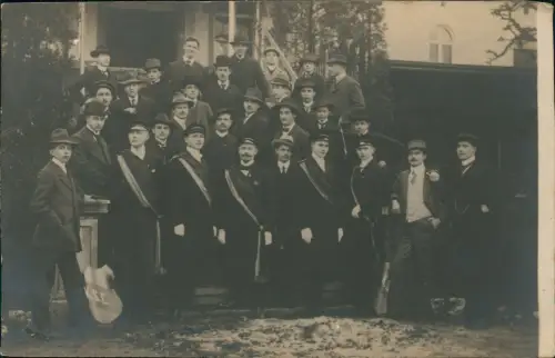 Ansichtskarte  Burschenschaften / Studentenverbindung vor Haus 1913