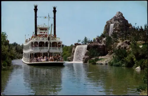 Postcard Anaheim Disneyland THE MAGIC KINGDOM Mark Twain Steamboat 1978