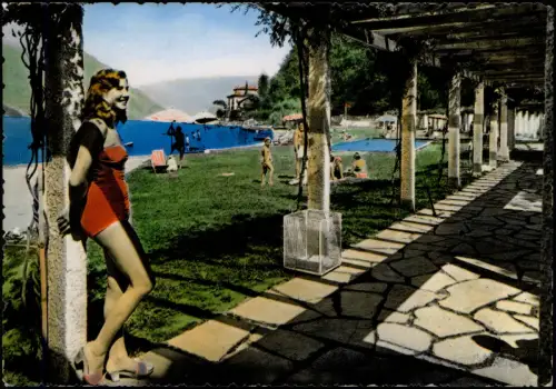 Cartolina Como Bellezze al lido di Villa Geno 1955