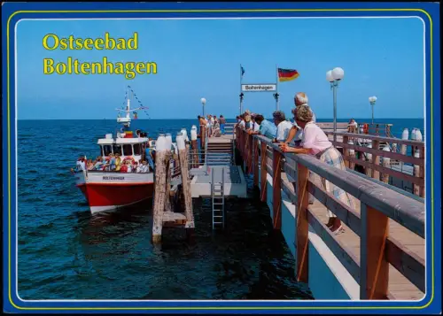 Ostseebad Boltenhagen Seebrücke, Passagiere am Schiffsanleger 2000
