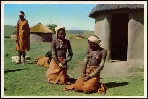Südafrika PEOPLE OF THE RED BLANKET Xhosa people (semi nude women) 1970