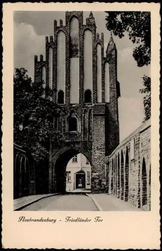 Ansichtskarte Neubrandenburg Friedländer Tor 1932