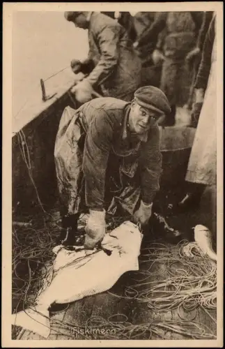 Postcard Färöer Inseln-Färöer Fiskimenn Fischer auf Schiff 1922 Danmark