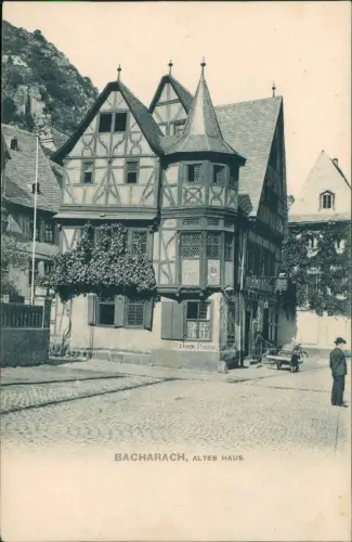 Ansichtskarte Bacharach Straßenpartie, Fachwerkhaus - Mann 1906