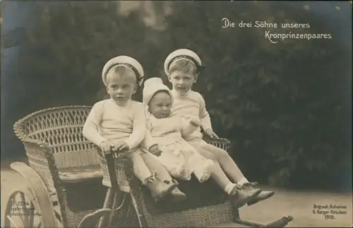 Adel Monarchie Die drei Söhne unseres Kronprinzenpaares Fotokarte 1912