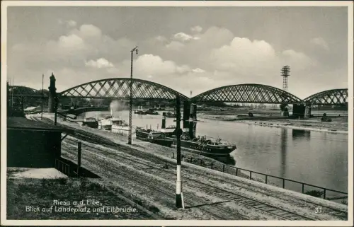 Ansichtskarte Riesa Blick auf Landeplatz und Elbbrücke. Dampfer 1932