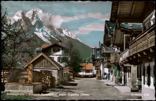 Garmisch-Partenkirchen Frühlingstraße gegen Zugspitze (2964m) 1960