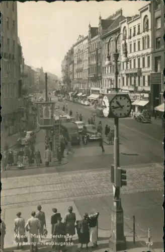 Ansichtskarte Wien MariahilferstraßeKreuzung Neubaugasse Uhr Autos 1959