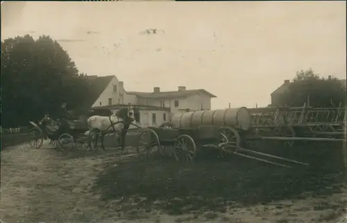 Ansichtskarte  Bauern - Landwirtschaft Kutsche Pferde diverse Wagen 1920