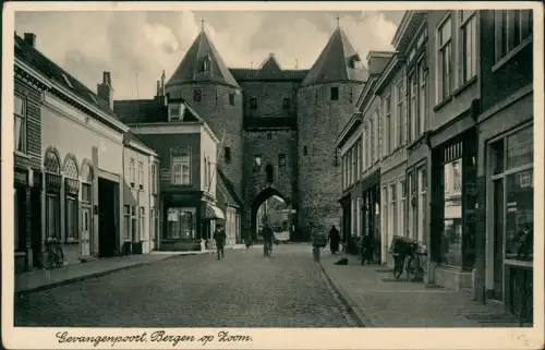 Postkaart Bergen op Zoom Gevangenpoort. Straßenpartie 1940