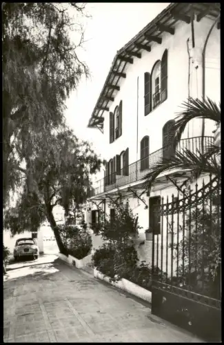 Postale Palma ( de Mallorca) Hotel Rocamor Innenhof mit altem Auto 1965