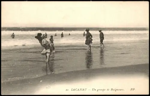 CPA Lacanau-Ocean Lacanau-Océan Un groupe de Baigneurs. 1912