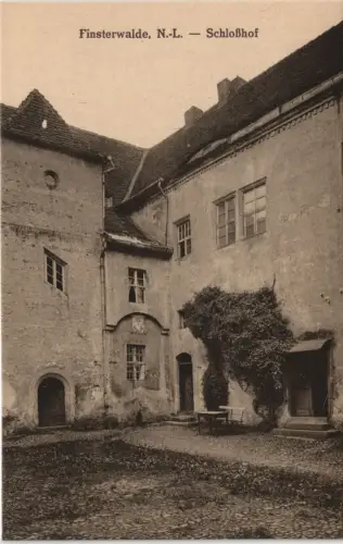 Ansichtskarte Finsterwalde Grabin Schloßhof 1914