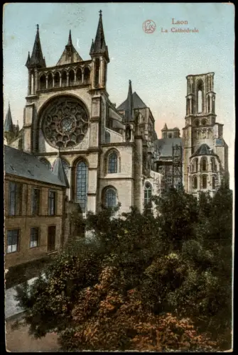 CPA Laon La Cathédrale 1916  gel. Feldpoststempel