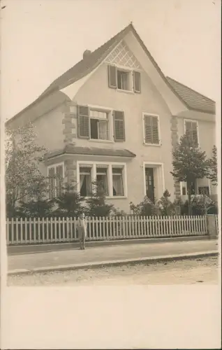 Ansichtskarte  Hausfassade und Junge Stadthaus 1929