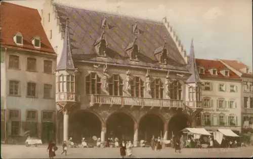 Freiburg im Breisgau Partie mit Verkaufsständen am Kaufhaus 1910