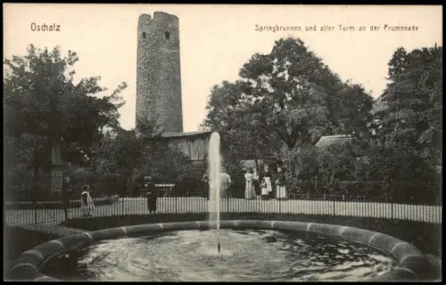 Ansichtskarte Oschatz Springbrunnen und alter Turm an der Promenade 1910