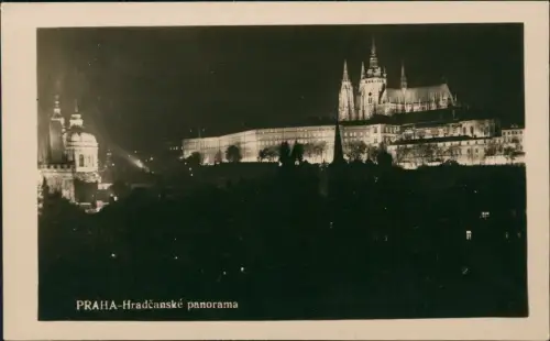 Burgstadt-Prag Hradschin Hradčany Praha Hradčanské Beleuchtung bei Nacht 1930
