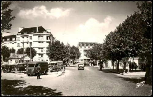 CPA Lorient Lorient (An Oriant) Avenue du Faouëdic 1955