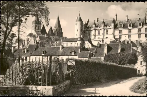 CPA Loches LOCHES (Indre-et-Loire) Château Eglise Saint-Ours 1960