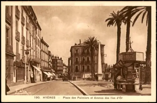 Hyères-les-Palmiers Place des Palmiers et Avenue des lles d'Or 1920