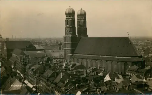 Ansichtskarte München Straßenblick Frauenkirche 1929