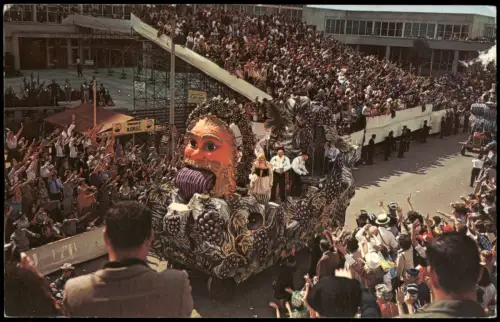Postcard New Orleans MARDI GRAS Louisana Festival Scene 1964