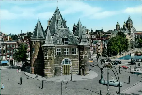 Postkaart Amsterdam Amsterdam Nieuwmarkt met Waaggebouw 1968