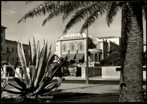 Cartolina Viareggio Hotel Maestoso 1968