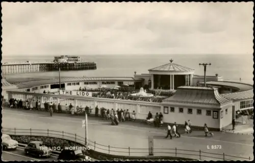 Postcard Worthing The Lido Autos Menschen 1953