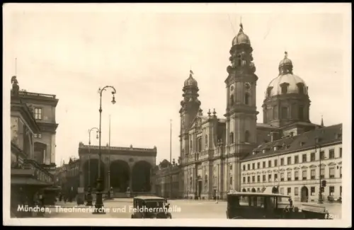 Ansichtskarte München Theatinerkirche und Feldherrnhalle Autos 1939