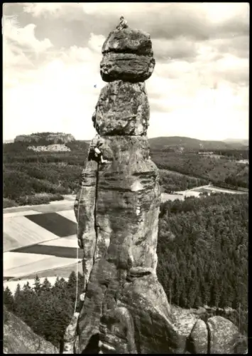 Pfaffendorf-Königstein (Sächsische Schweiz) Barbarine mit Bergsteigern 1972