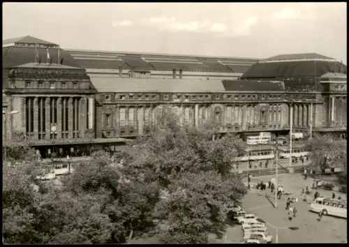 Ansichtskarte Leipzig Hauptbahnhof mit Vorplatz zur DDR-Zeit 1973
