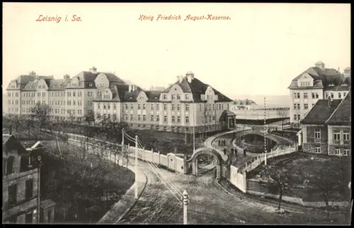 Ansichtskarte Leisnig Friedrich-August-Kaserne, Straße 1915